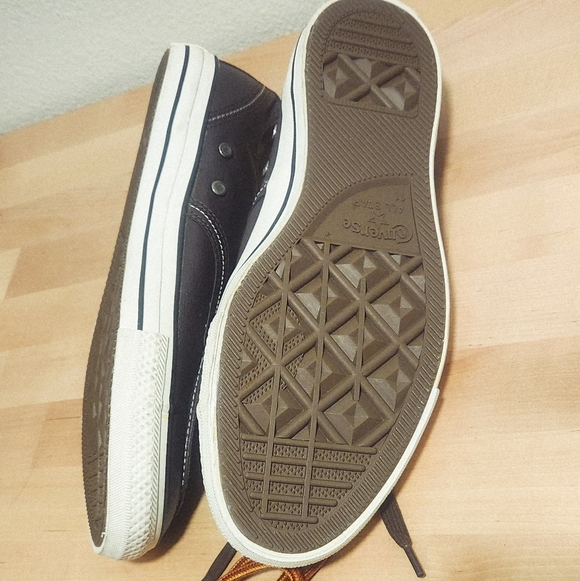 New CONVERSE Mens Sz 11 Dark Brown Leather Upper W/ 2nd Pair Shoelaces All Stars - Picture 7 of 8